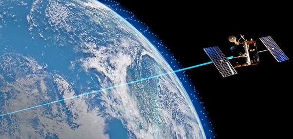 원웹의 위성망을 활용한 한화시스템 ‘저궤도 위성통신 네트워크’ 가상도.(사진=한화시스템 제공)
